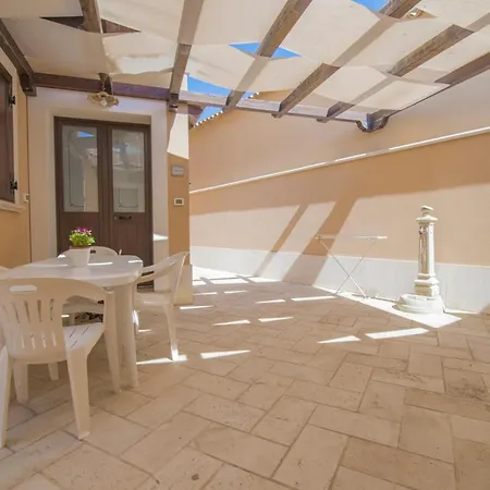 Apartment Sajonara Elvira *