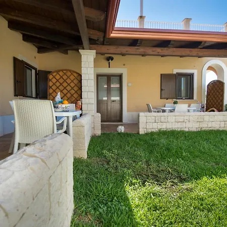 Sajonara Elvira Apartment *