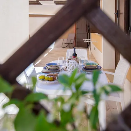 Sajonara Elvira Apartamento Fontane Bianche